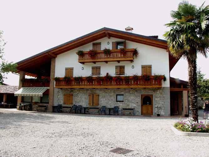 Wine Resort Colle Villano Faedis Exterior photo